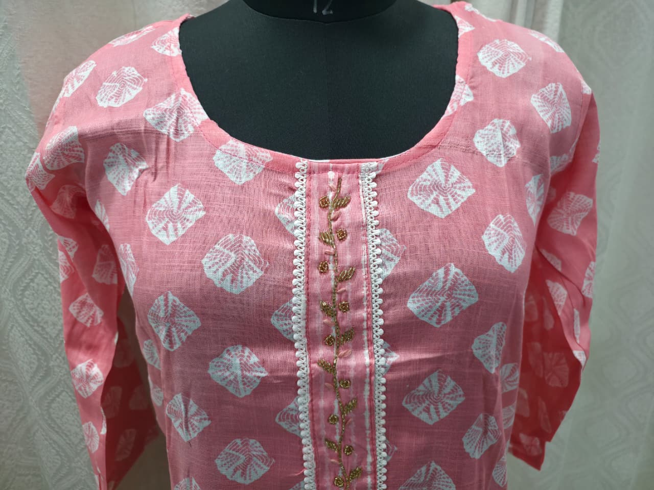 Women's Peach Pink Cotton Kurta Set with White Geometric Print & Lace Detail | Summer Daily Wear Suit